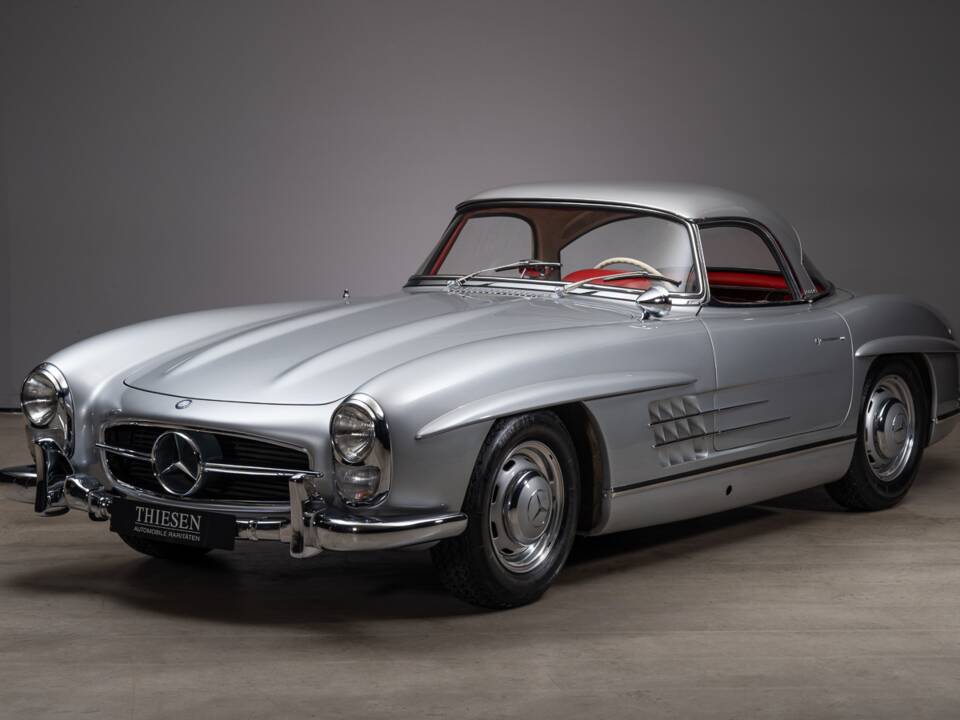 Image 2/47 of Mercedes-Benz 300 SL Roadster (1963)