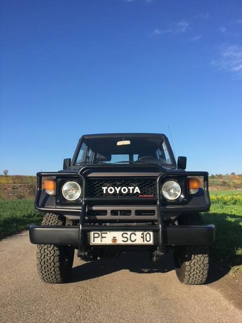 Image 5/27 of Toyota Land Cruiser BJ71 (1990)