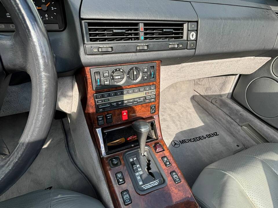 Imagen 7/7 de Mercedes-Benz 300 SL-24 (1992)