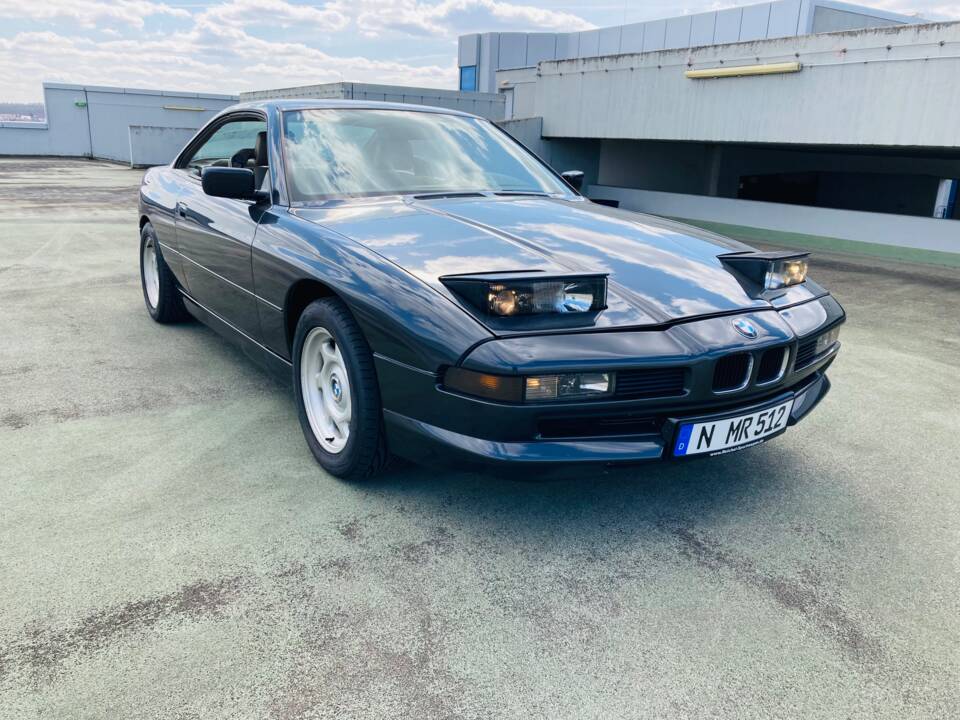 Immagine 2/15 di BMW 850i (1992)