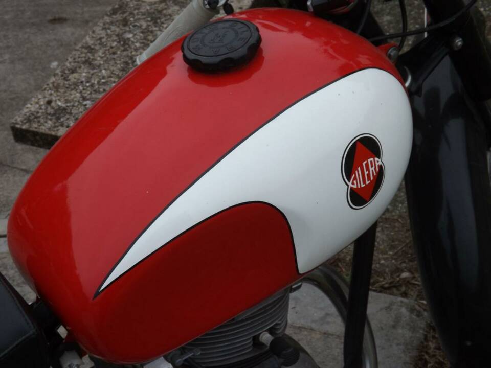 Imagen 25/50 de Gilera 150 Sport (1955)