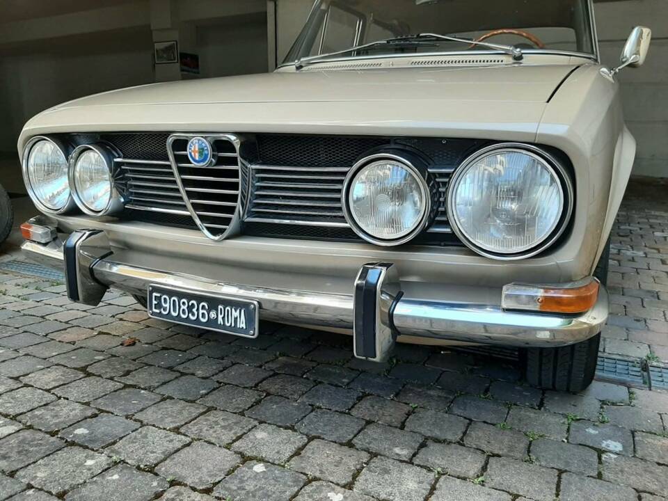 Afbeelding 3/8 van Alfa Romeo 1750 Berlina (1969)