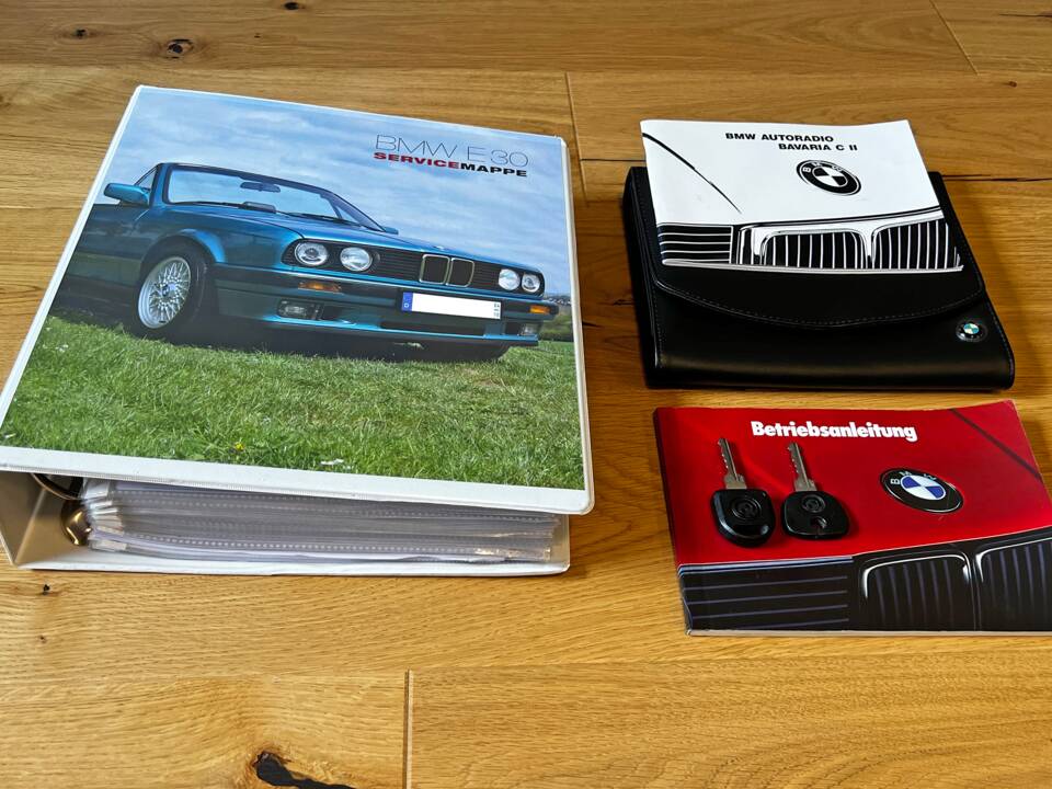 Immagine 21/21 di BMW 318i (1991)