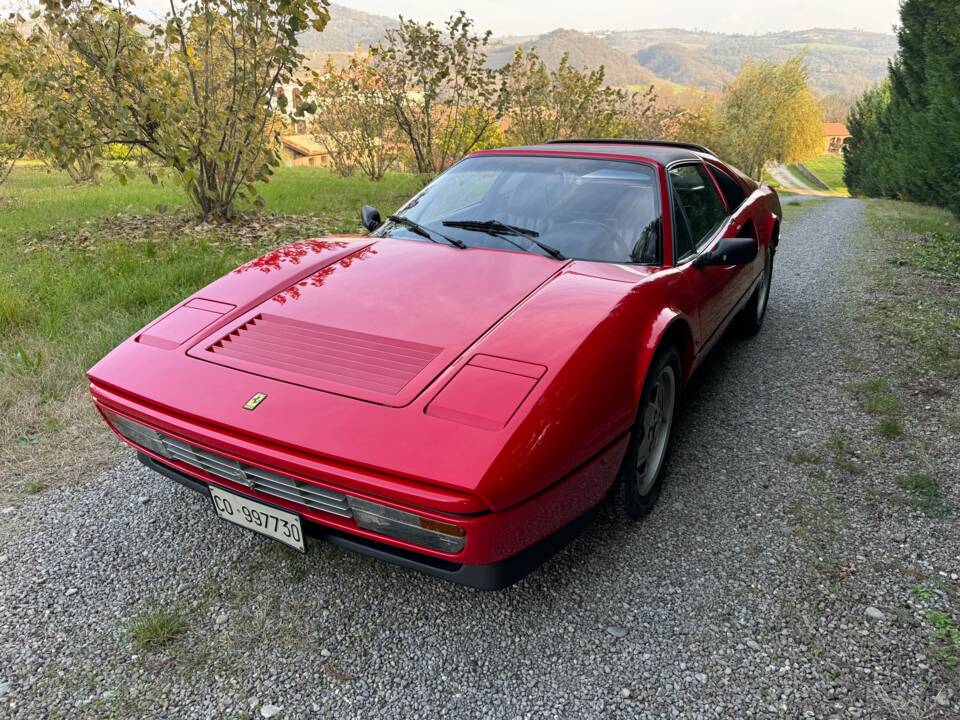 Immagine 18/100 di Ferrari 208 GTS Turbo (1989)
