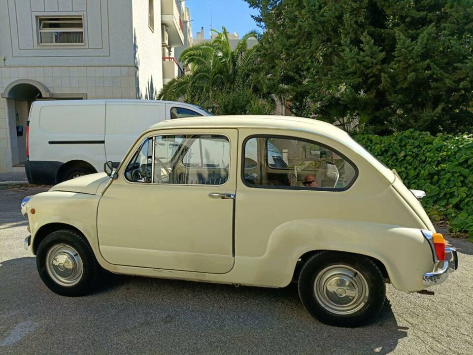 Immagine 41/50 di FIAT 600 D (1969)
