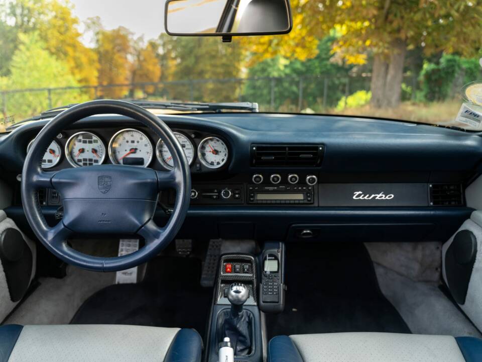 Bild 32/50 von Porsche 911 Turbo (1995)