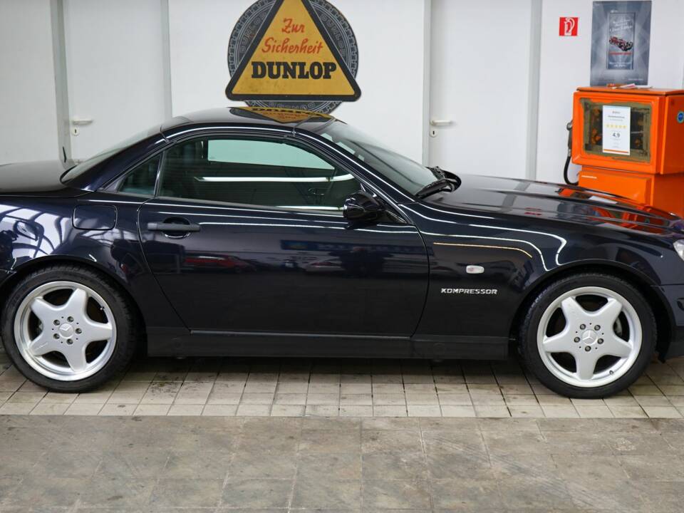 Bild 35/36 von Mercedes-Benz SLK 230 Kompressor (1999)