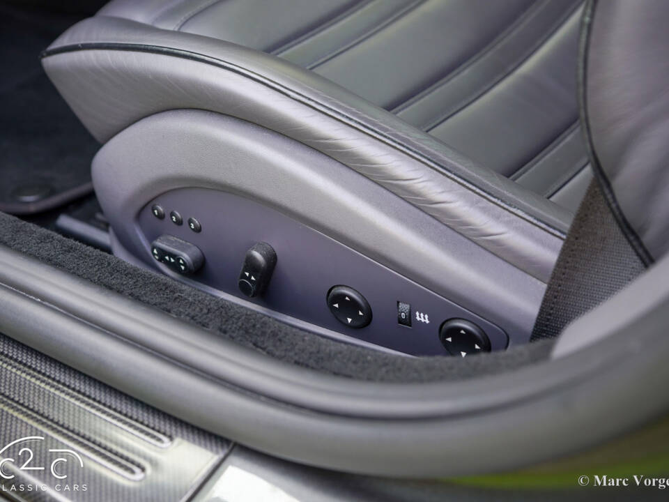 Image 11/85 de Ferrari California (2010)