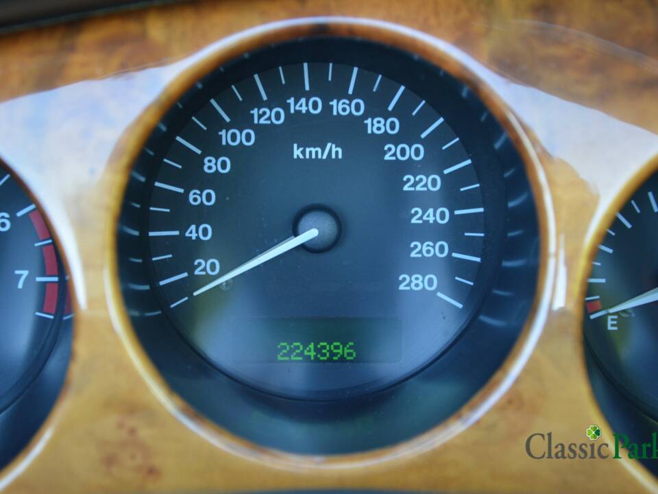 Afbeelding 42/50 van Jaguar XKR (2000)