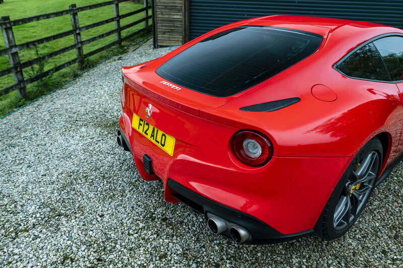 Bild 40/50 von Ferrari F12berlinetta (2013)