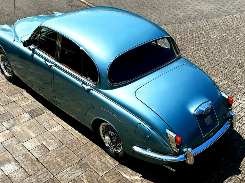 Bild 4/9 von Daimler V8-250 (1969)