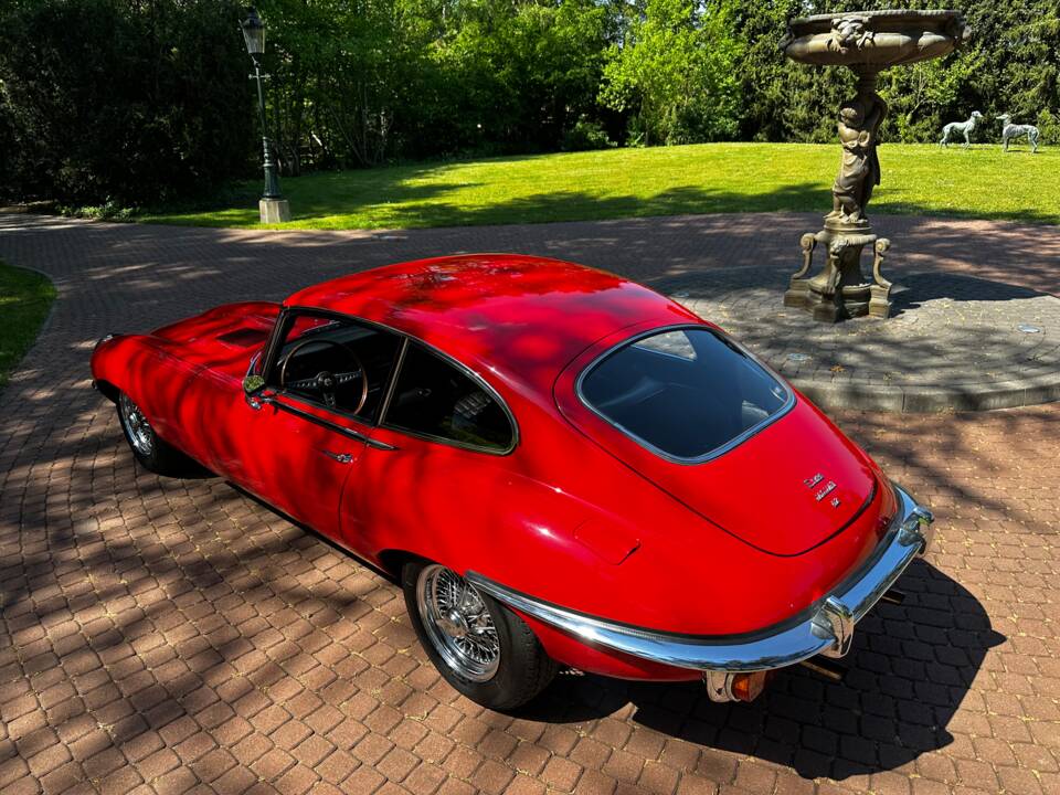 Bild 59/98 von Jaguar E-Type (2+2) (1969)