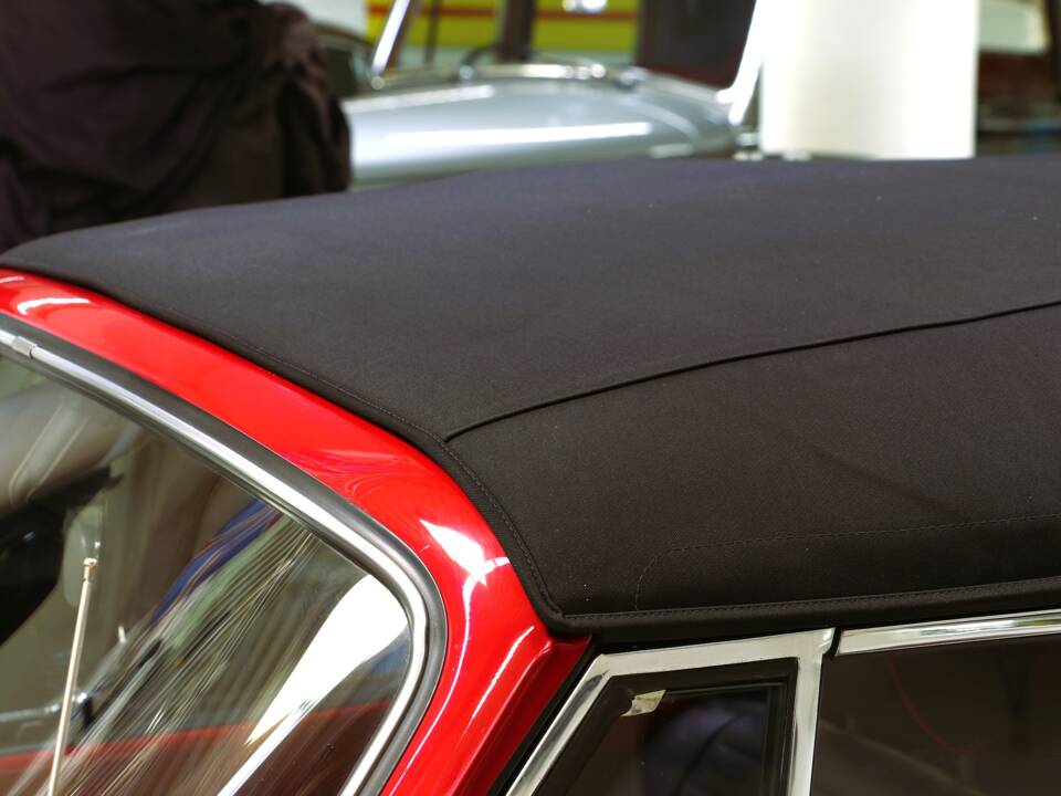 Immagine 11/34 di Volkswagen Beetle 1303 LS (1978)