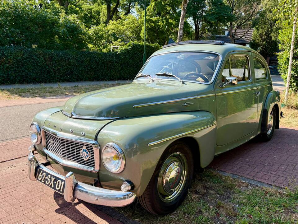 Image 4/8 of Volvo PV 544 (1960)