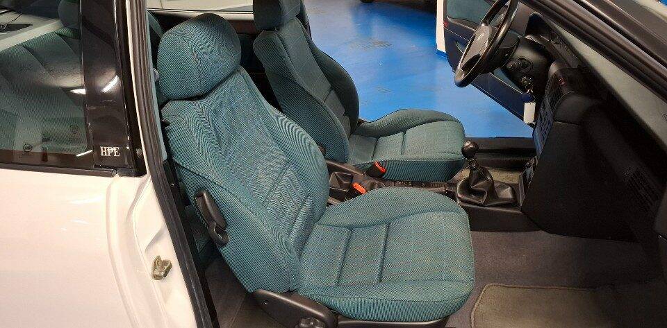 Image 30/49 of Lancia DELTA HPE 2.0 16V TURBO 3 (1997)