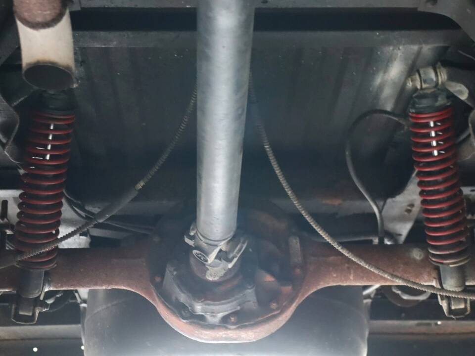 Image 45/52 of Ford F-100 (1967)