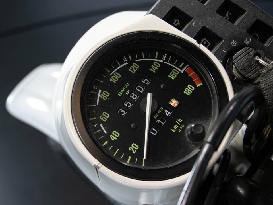 Imagen 50/50 de BMW DUMMY (1989)