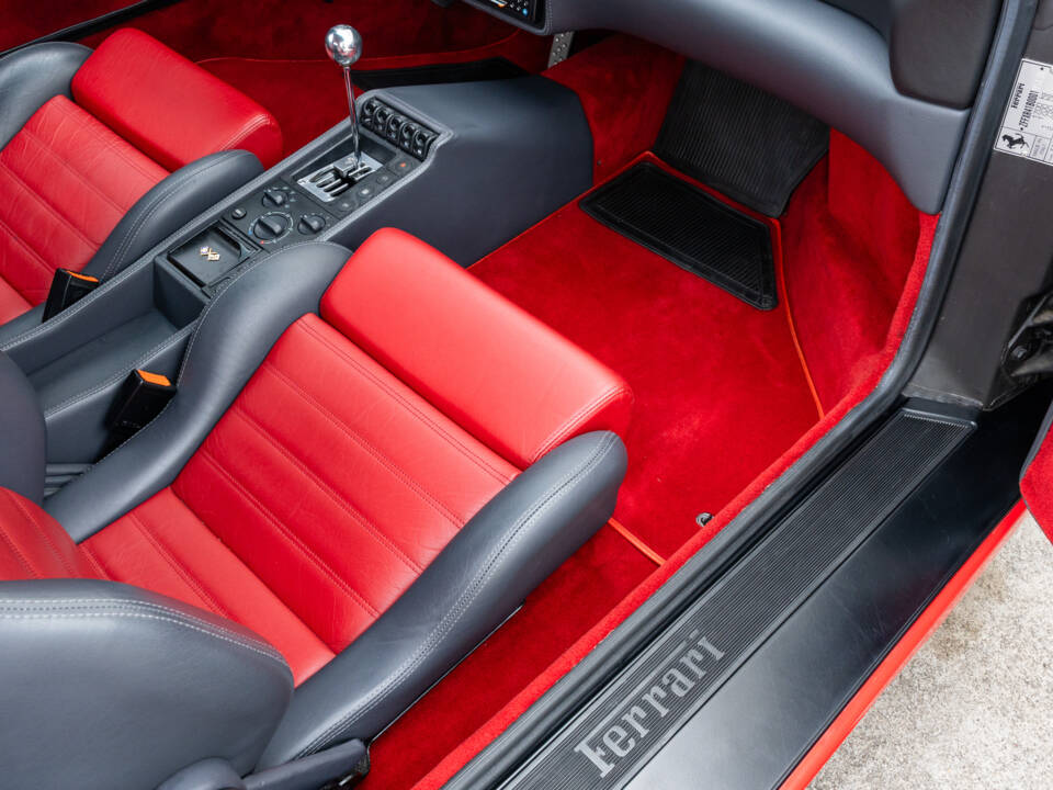 Imagen 56/89 de Ferrari F 355 Berlinetta (1996)