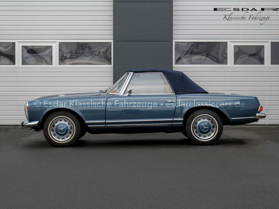 Afbeelding 6/41 van Mercedes-Benz 280 SL (1969)