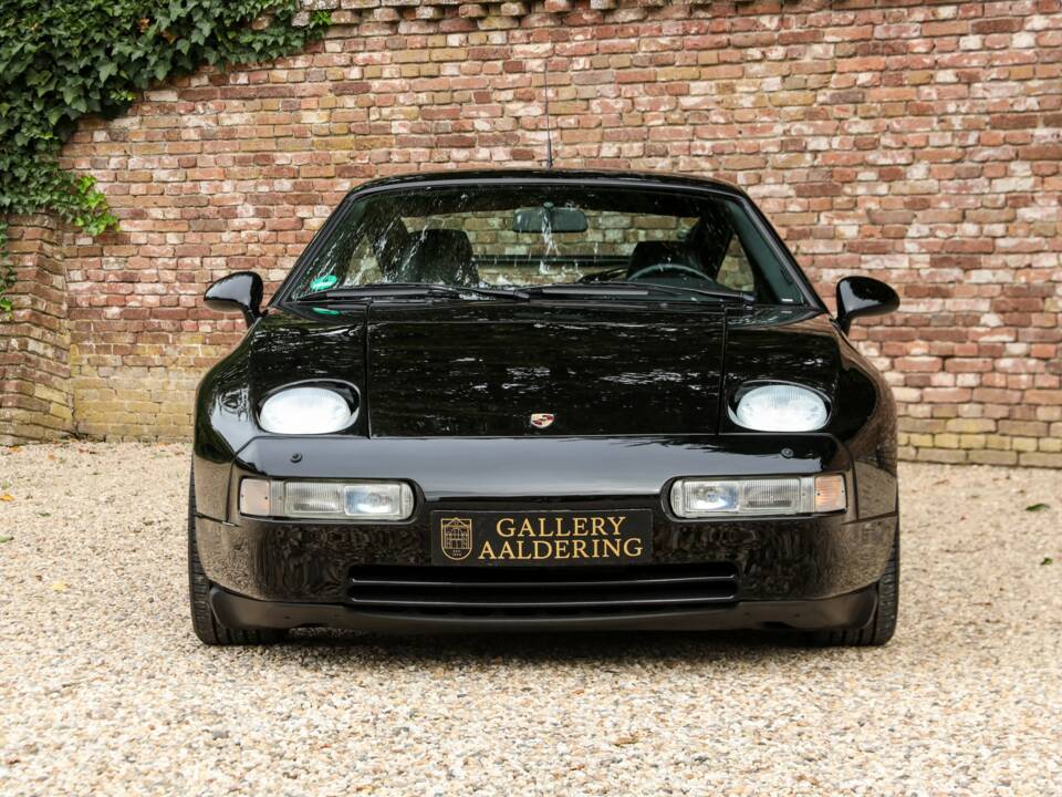 Afbeelding 44/50 van Porsche 928 GTS (1994)
