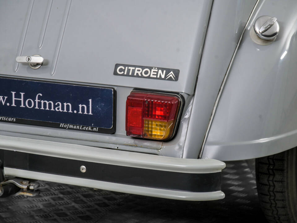 Image 29/50 de Citroën 2 CV 6 (1980)