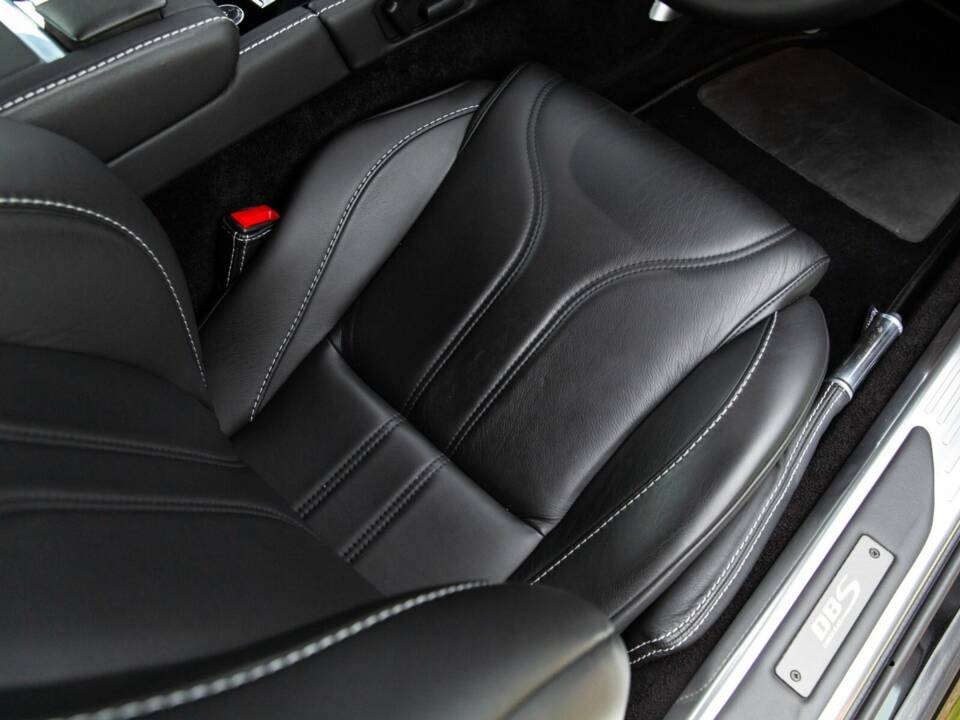 Bild 16/50 von Aston Martin DBS (2010)