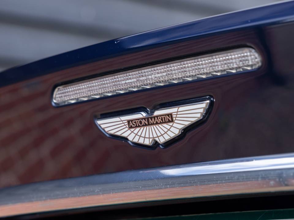Image 26/48 de Aston Martin DBS (2010)