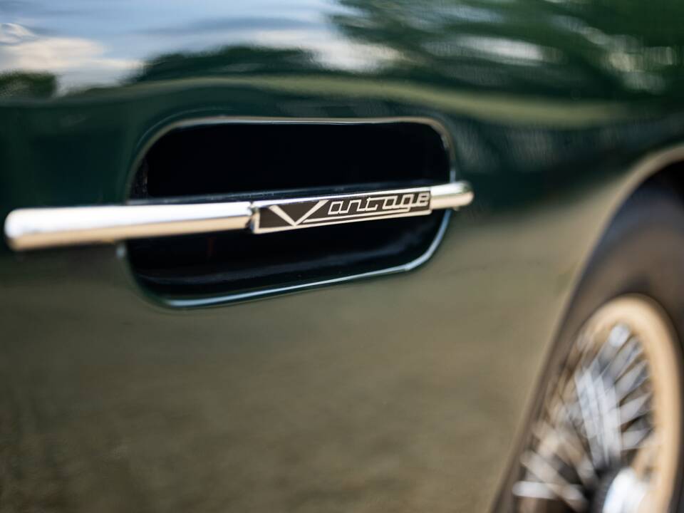 Bild 32/50 von Aston Martin DB 6 Vantage (1967)
