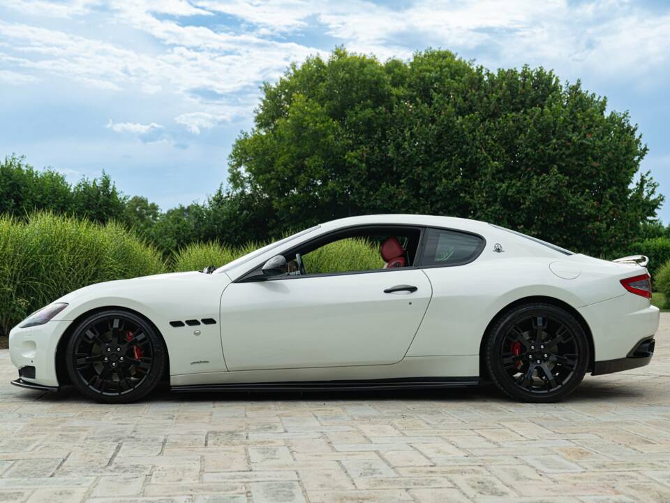 Bild 5/50 von Maserati GranTurismo 4.2 (2008)