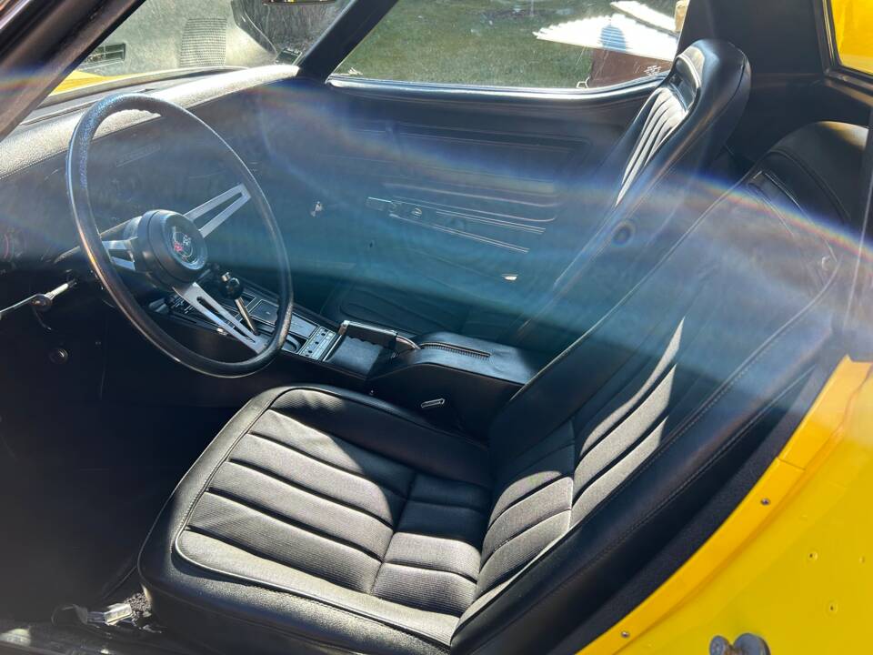 Image 11/43 of Chevrolet Corvette Stingray (1970)