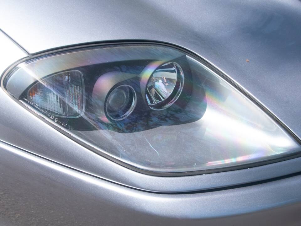 Image 16/37 of Ferrari 550 Maranello (2000)