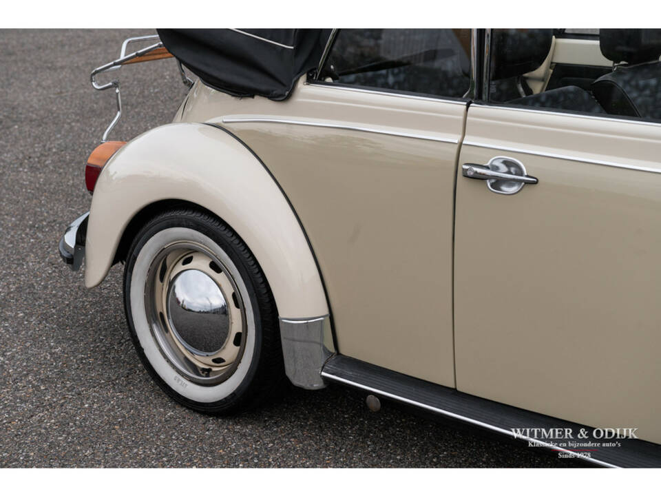 Bild 21/27 von Volkswagen Käfer 1303 LS (1974)
