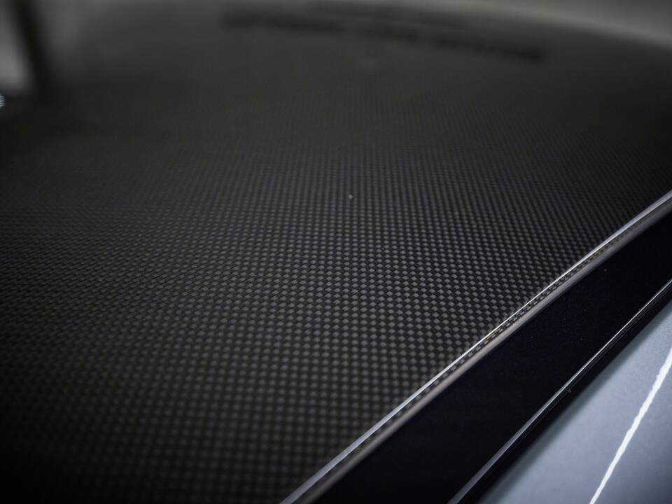 Image 43/100 of BMW M3 (2006)