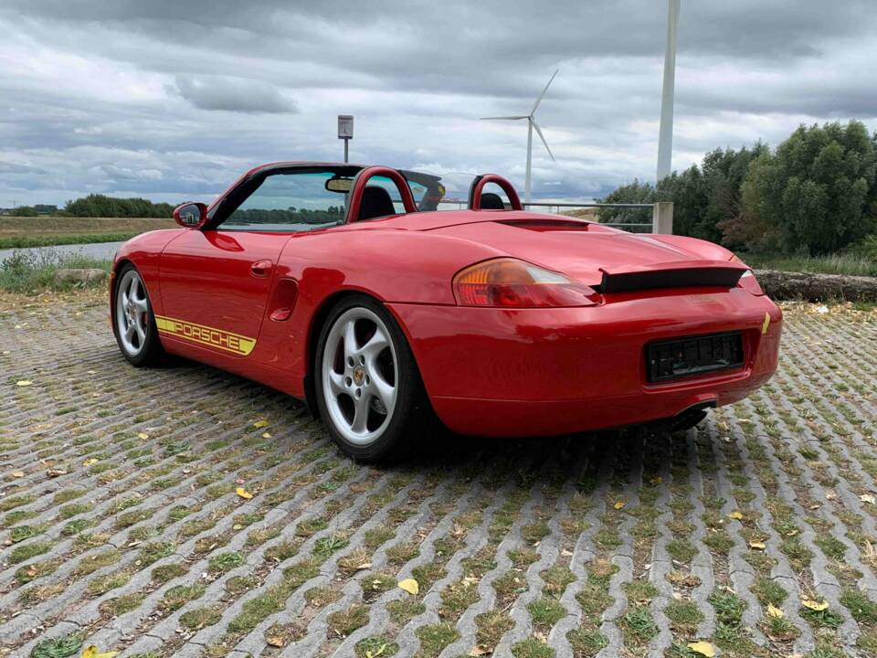 Image 6/8 of Porsche Boxster S (2001)