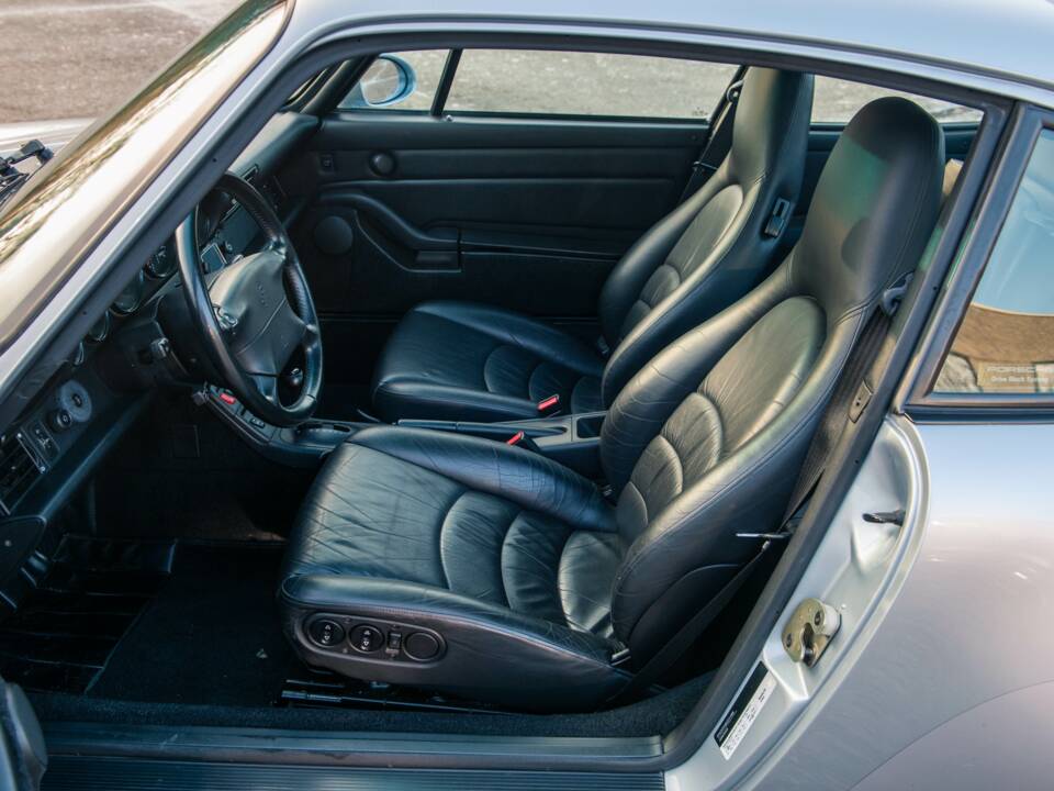 Bild 16/27 von Porsche 911 Carrera (1994)