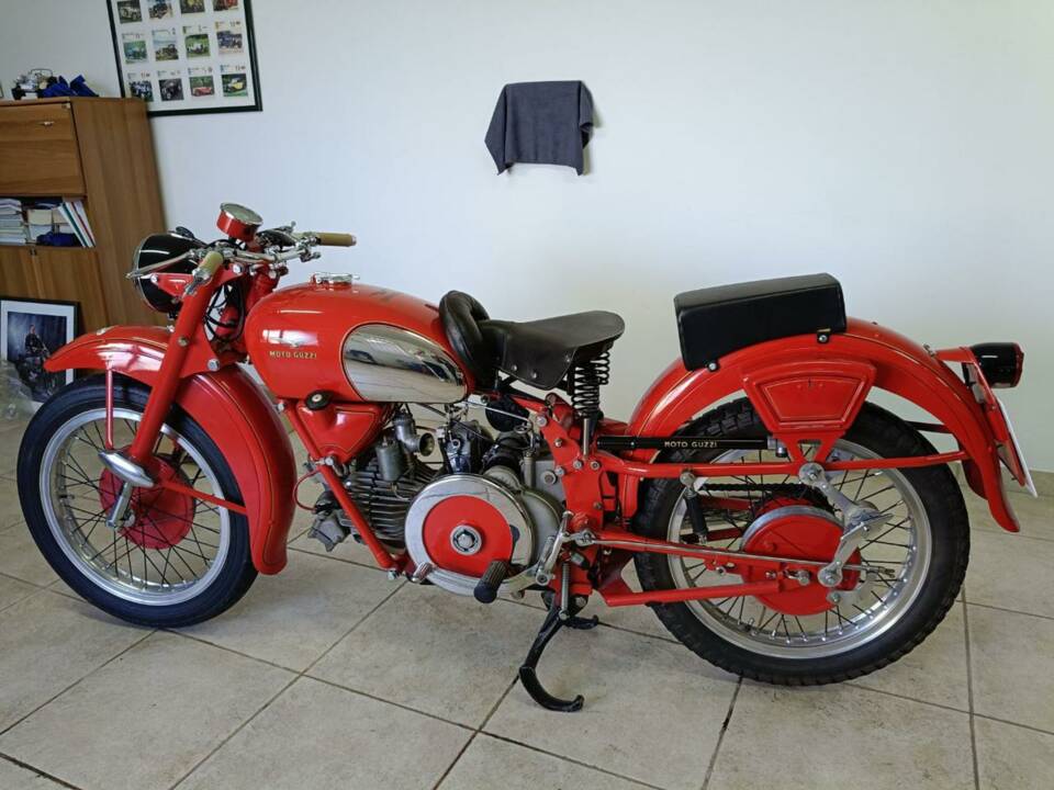 Imagen 30/39 de Moto Guzzi Falcone Sport (1954)