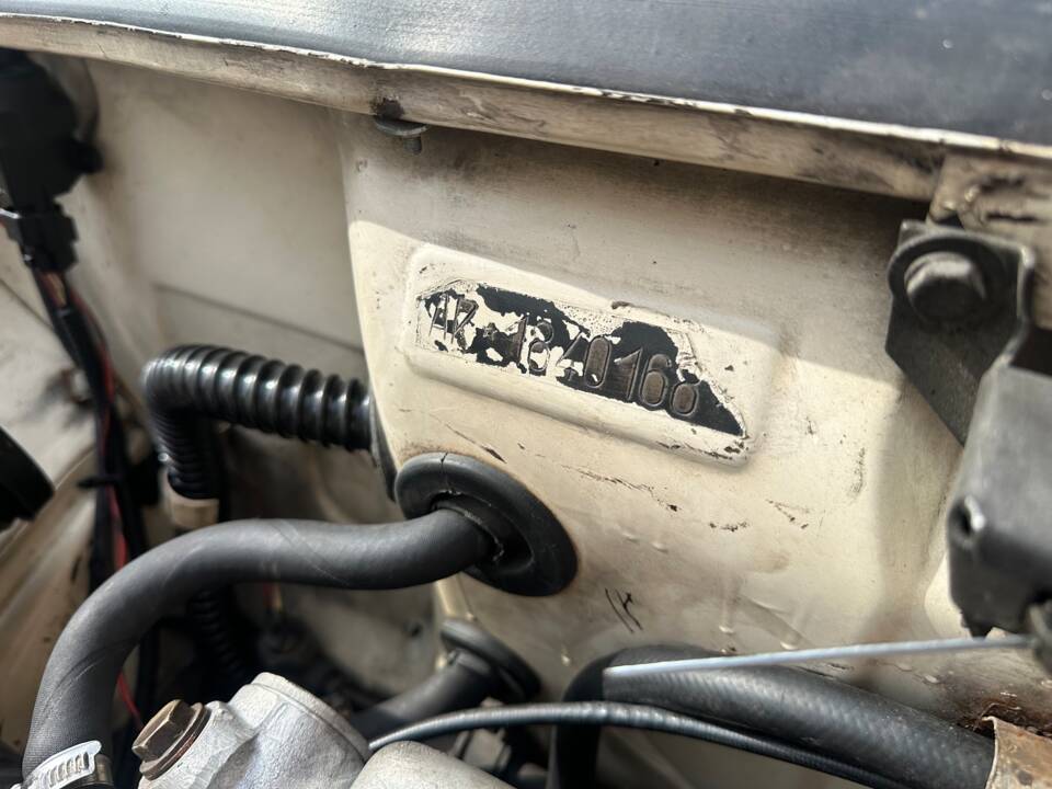 Image 57/63 of Alfa Romeo Spider 1300 Junior (1970)