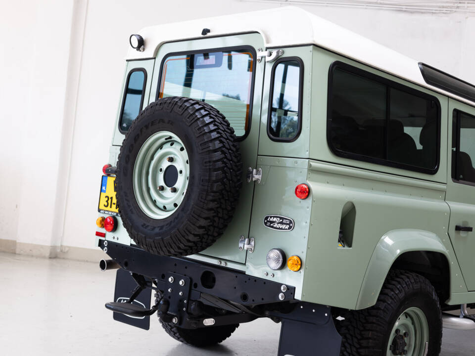 Image 33/36 of Land Rover Defender (2016)