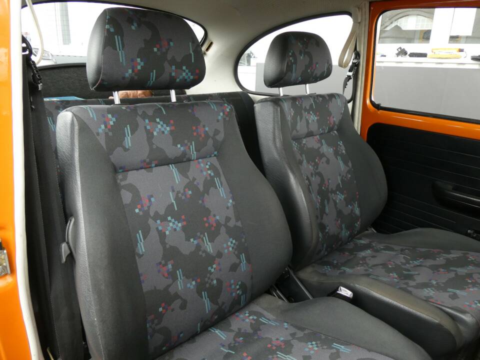 Image 14/29 of Volkswagen Beetle 1302 (1972)