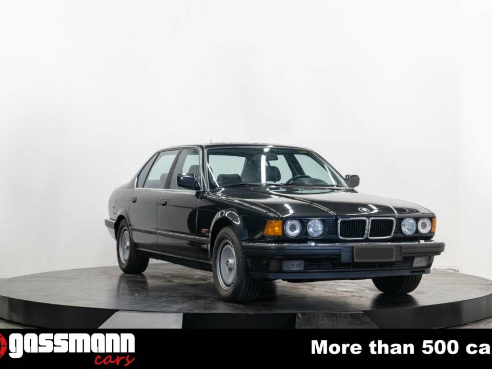 Image 3/15 de BMW 750iL (1988)