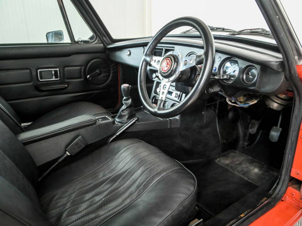 Bild 12/50 von MG MGB GT V8 SEC (1978)