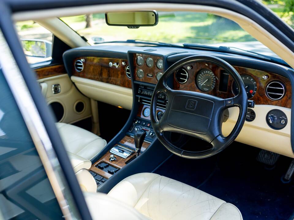 Image 48/50 of Bentley Continental R (1997)