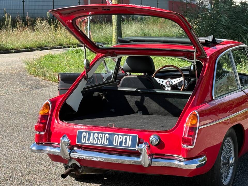 Afbeelding 13/18 van MG MGB GT (1967)