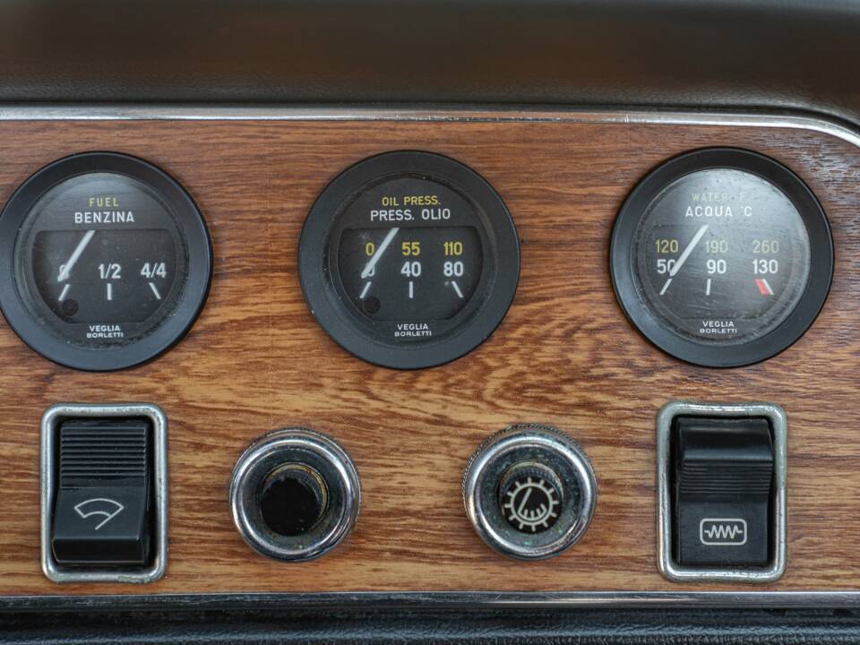 Image 41/50 of FIAT 124 Sport Coupe (1969)
