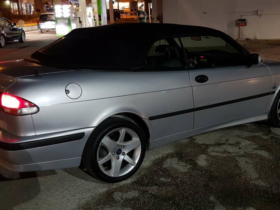 Immagine 44/50 di Saab 9-3 2.0 Turbo (2001)