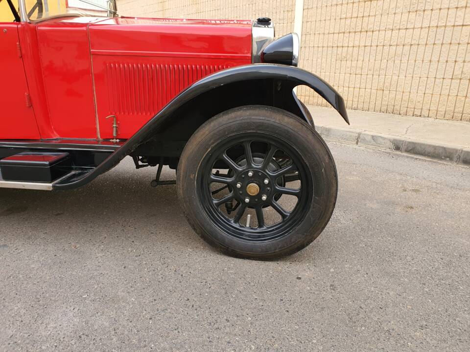 Image 18/99 of FIAT 509 A (1927)