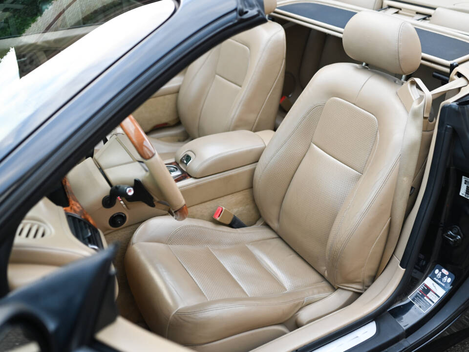 Imagen 33/43 de Jaguar XKR (2007)