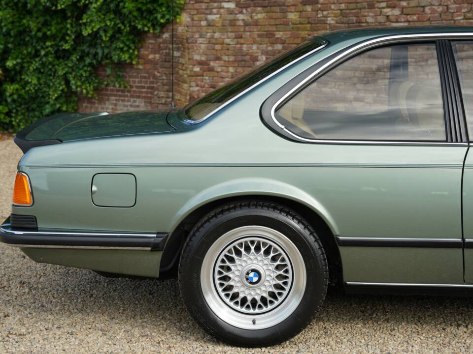 Bild 50/50 von BMW M 635 CSi (1986)