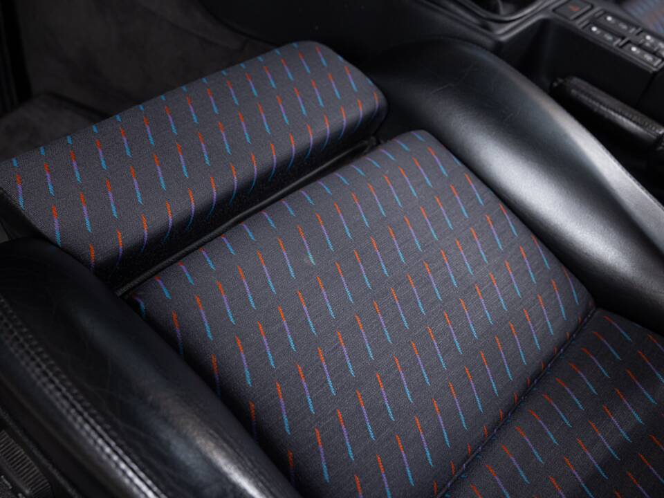 Bild 10/34 von BMW M5 (1993)