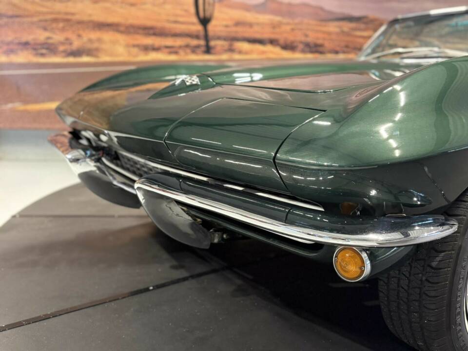Obraz 13/50 pojazdu Chevrolet Corvette Sting Ray Convertible (1965)